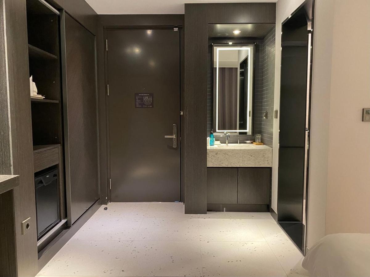 Hotel Avenue Чханвон Экстерьер фото