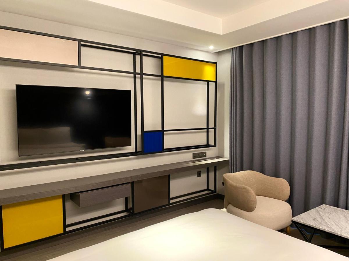 Hotel Avenue Чханвон Экстерьер фото