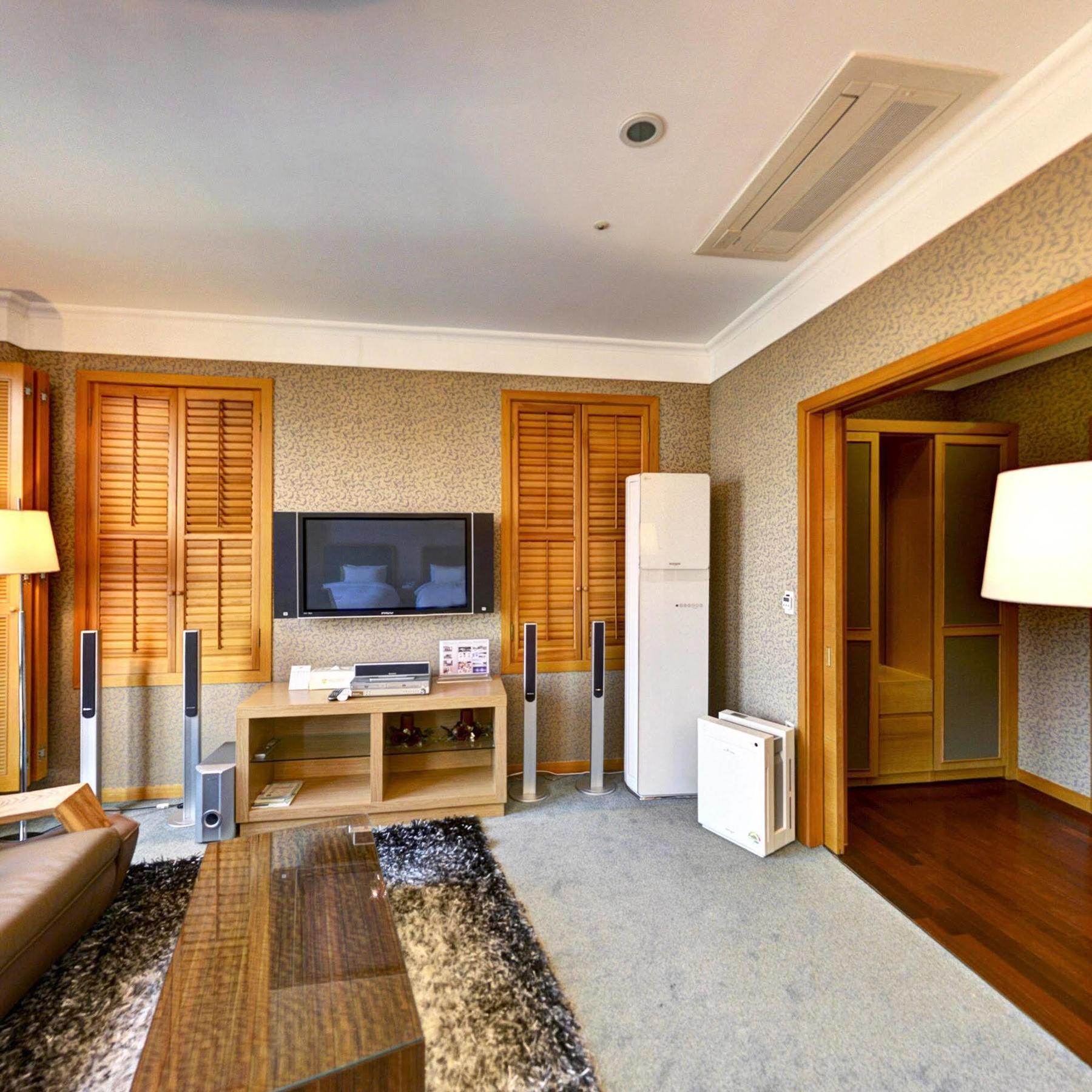 Hotel Avenue Чханвон Экстерьер фото